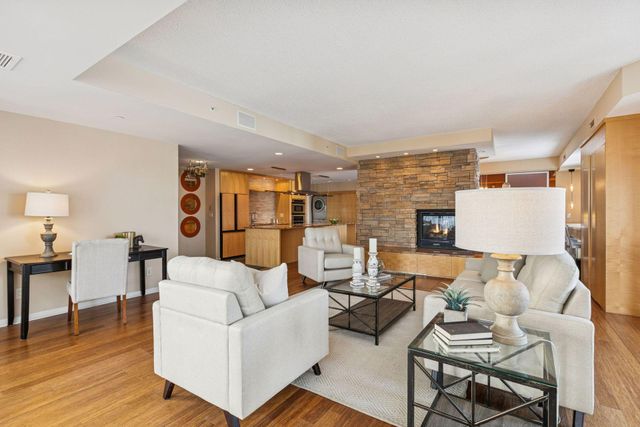 1235 Yale Place 1706, Minneapolis, MN 55403