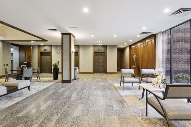 1235 Yale Place 1706, Minneapolis, MN 55403