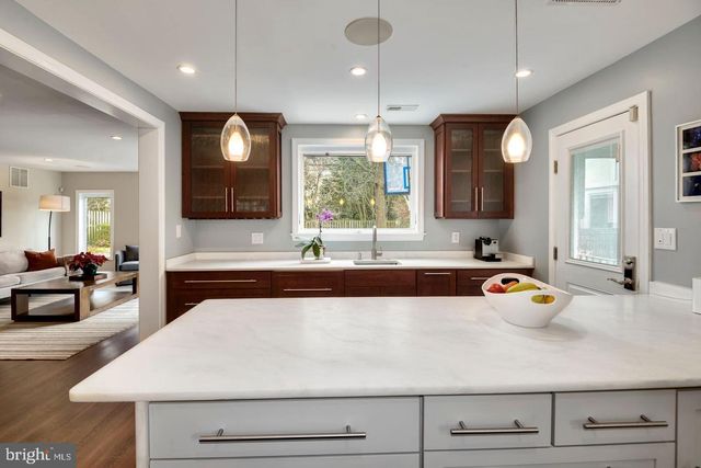 4708 YUMA ST NW, Washington, DC 20016