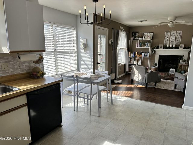 213 Mahogany Drive, Jacksonville, NC 28540