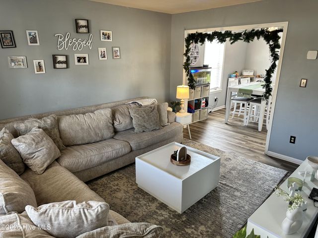 213 Mahogany Drive, Jacksonville, NC 28540