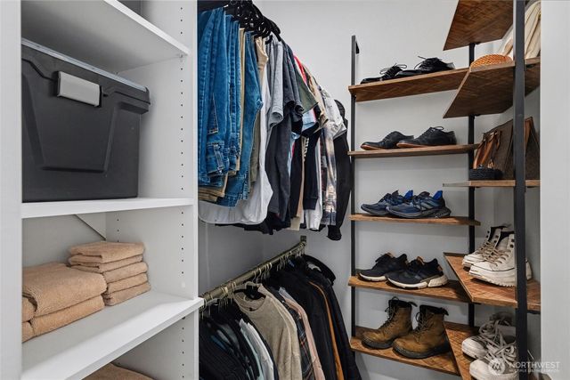 8365 Golden Valley Boulevard, Maple Falls, WA 98266