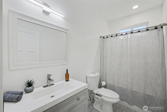 8365 Golden Valley Boulevard, Maple Falls, WA 98266