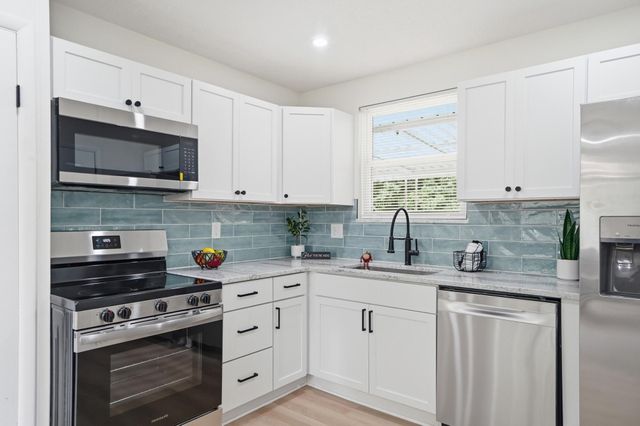 1231 Carolwood Avenue, Columbus, OH 43227
