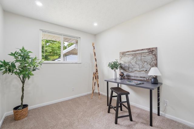 1231 Carolwood Avenue, Columbus, OH 43227
