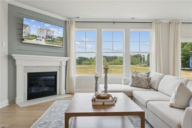 907 Intracoastal WAY, Chesapeake, VA 23322