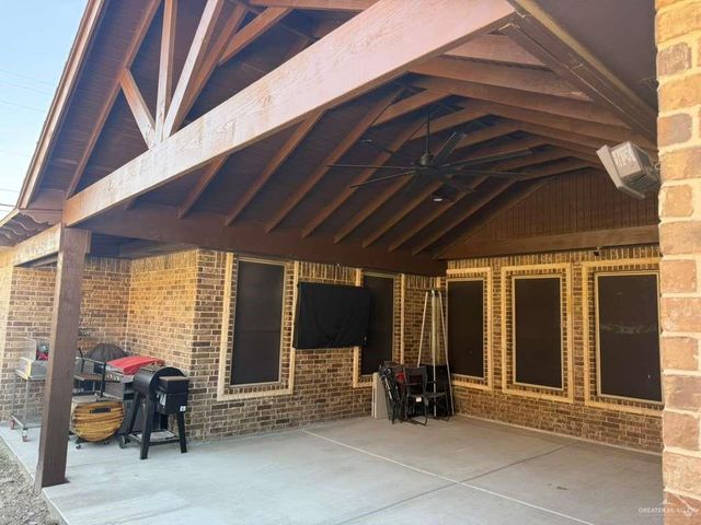 1008 W B Street, Mission, TX 78572