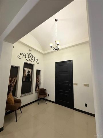 1008 W B Street, Mission, TX 78572