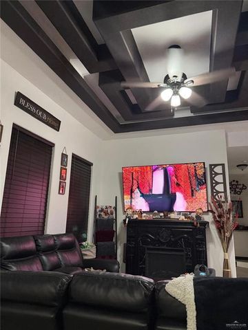 1008 W B Street, Mission, TX 78572