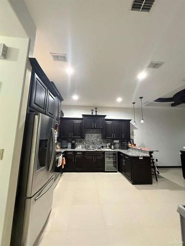 1008 W B Street, Mission, TX 78572