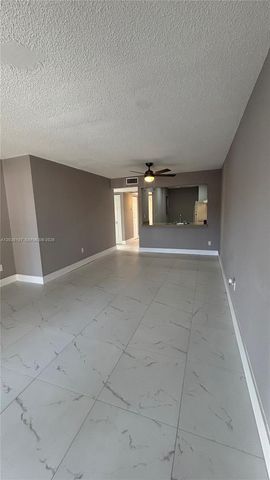 20825 NE 8th Ct 204-19, Miami, FL 33179