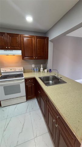 20825 NE 8th Ct 204-19, Miami, FL 33179