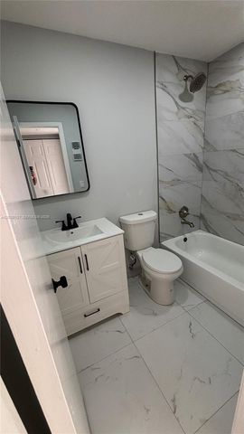 20825 NE 8th Ct 204-19, Miami, FL 33179