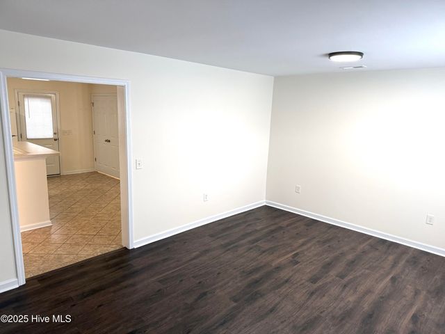 301 Comanche Trail, Havelock, NC 28532