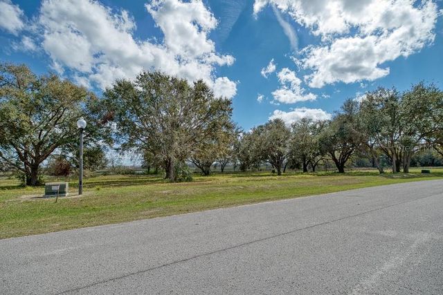 ROYAL PALM DR, Groveland, FL 34736