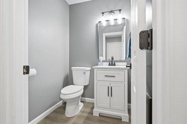 2702 Westbrook Drive, Bloomington, IL 61705