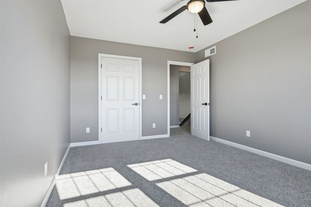 2702 Westbrook Drive, Bloomington, IL 61705