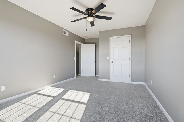 2702 Westbrook Drive, Bloomington, IL 61705