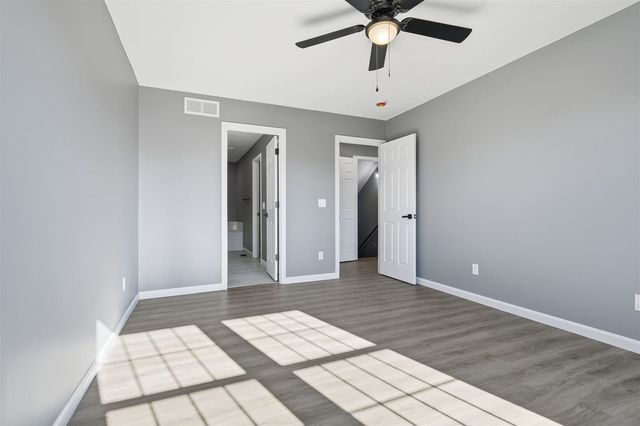 2702 Westbrook Drive, Bloomington, IL 61705