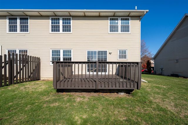 2702 Westbrook Drive, Bloomington, IL 61705