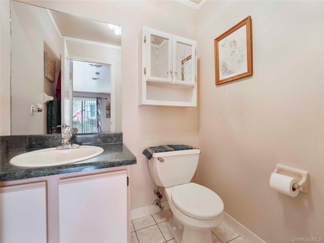 26 Klint Court, Nanuet, NY 10954