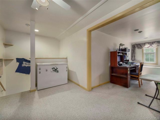 26 Klint Court, Nanuet, NY 10954
