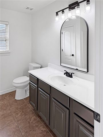 2416 Sara Alice Court, Fayetteville, AR 72701