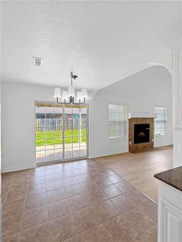 2416 Sara Alice Court, Fayetteville, AR 72701