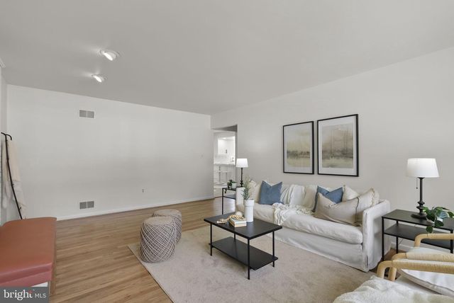 3135 ANCHORAGE DR, Annapolis, MD 21403