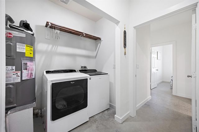 1020 10th Street, Hempstead, TX 77445