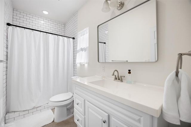 1020 10th Street, Hempstead, TX 77445