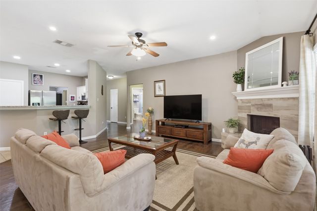 3209 Kingsbury Drive, Mckinney, TX 75069