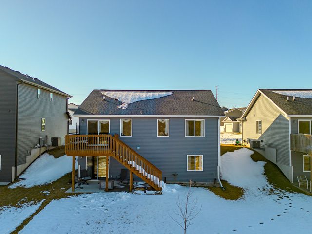 2103 26th Avenue SW, Altoona, IA 50009