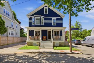 24 Thurston Avenue, Newport, RI 02840