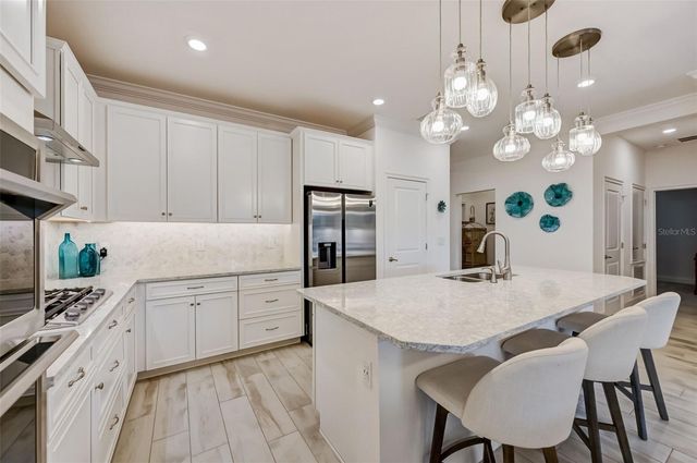 5413 WISHING ARCH DRIVE, Apollo Beach, FL 33572