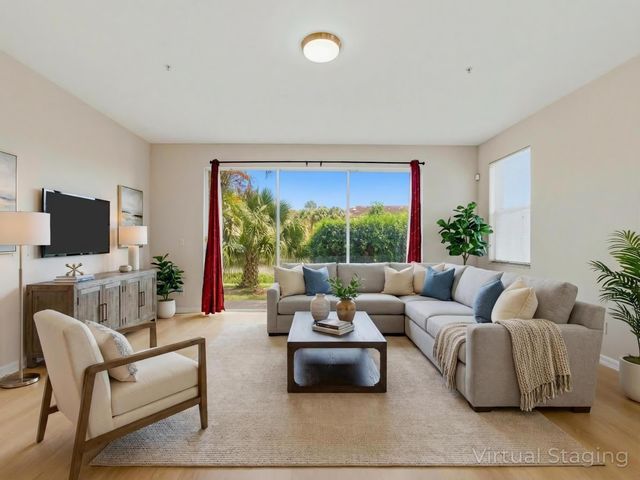 978 Pipers Cay Drive, West Palm Beach, FL 33415