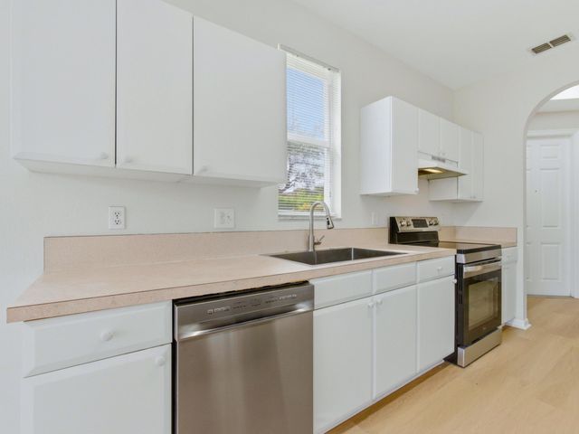 978 Pipers Cay Drive, West Palm Beach, FL 33415