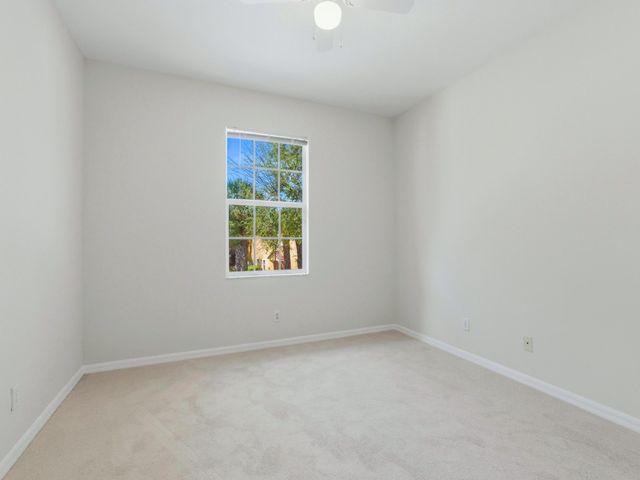 978 Pipers Cay Drive, West Palm Beach, FL 33415