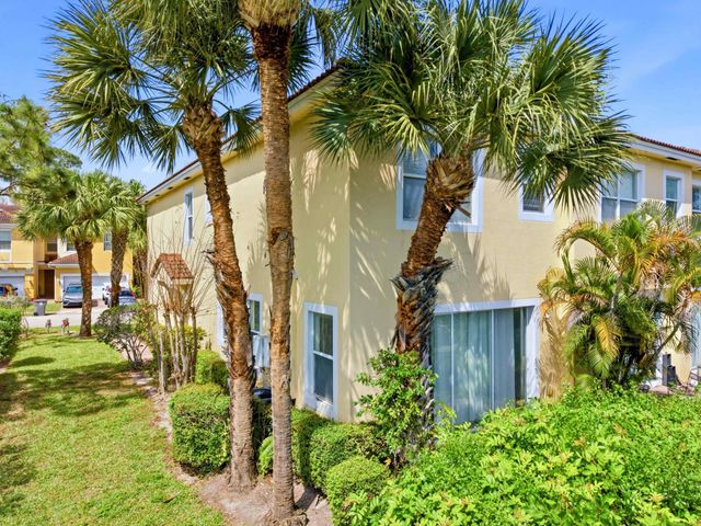 978 Pipers Cay Drive, West Palm Beach, FL 33415