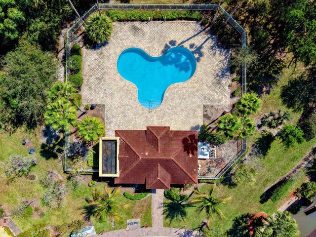 978 Pipers Cay Drive, West Palm Beach, FL 33415