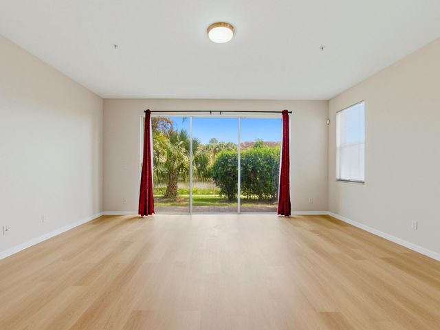 978 Pipers Cay Drive, West Palm Beach, FL 33415