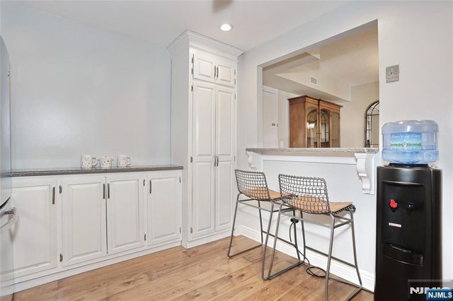 521 Piermont Avenue 306A, River Vale, NJ 07675