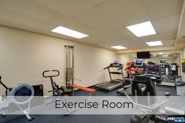 521 Piermont Avenue 306A, River Vale, NJ 07675