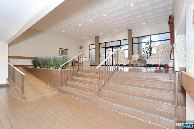 521 Piermont Avenue 306A, River Vale, NJ 07675