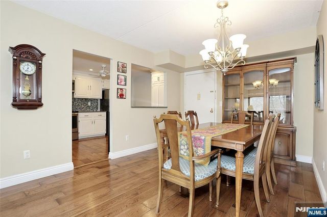521 Piermont Avenue 306A, River Vale, NJ 07675