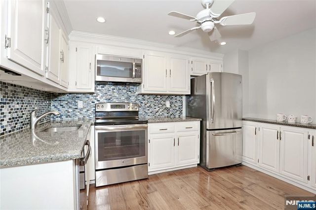 521 Piermont Avenue 306A, River Vale, NJ 07675