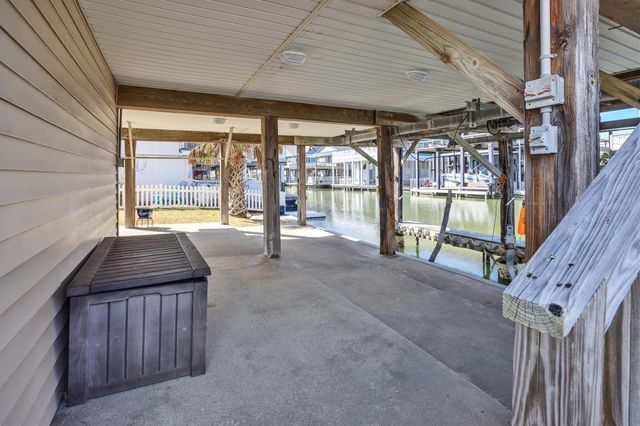 22904 Lunes Street, Galveston, TX 77554