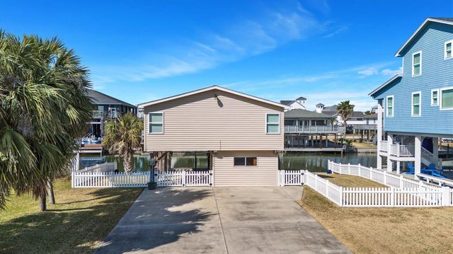 22904 Lunes Street, Galveston, TX 77554
