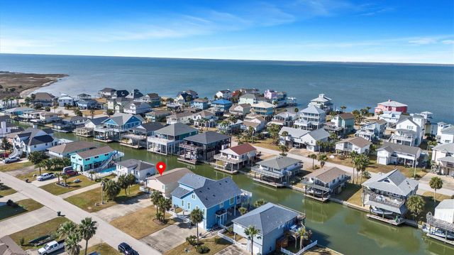 22904 Lunes Street, Galveston, TX 77554