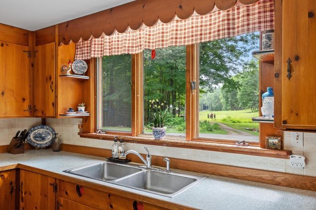 130 Creamery Hill Rd, Orange, MA 01364